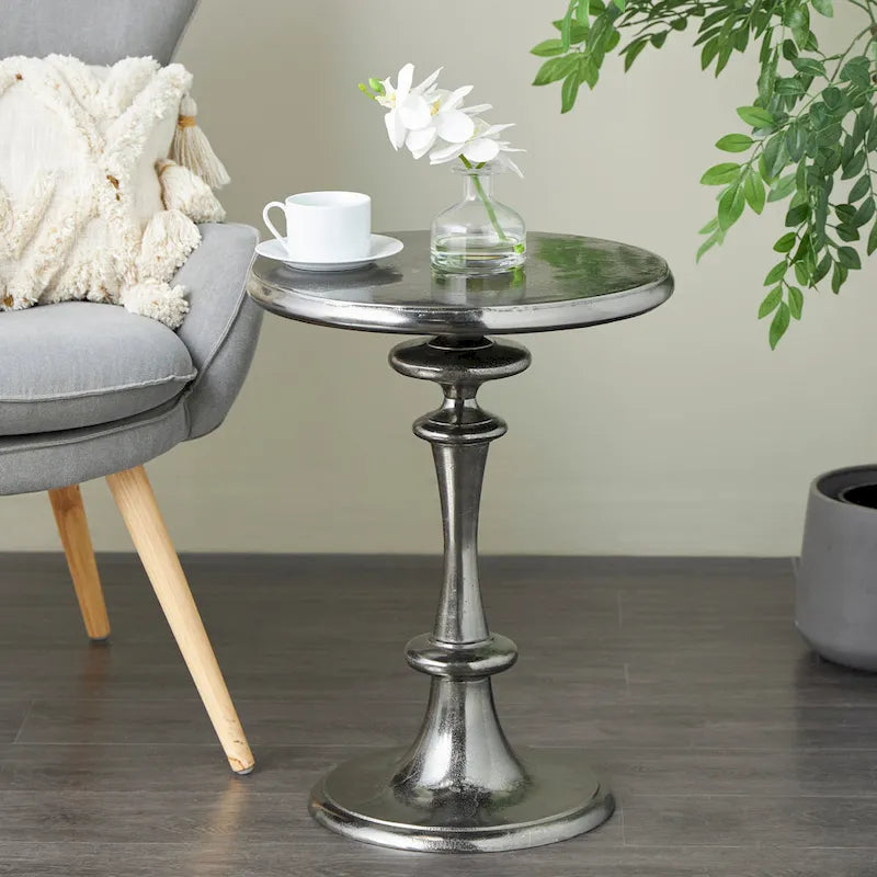 Table d'appoint en métal tourné d'aluminium