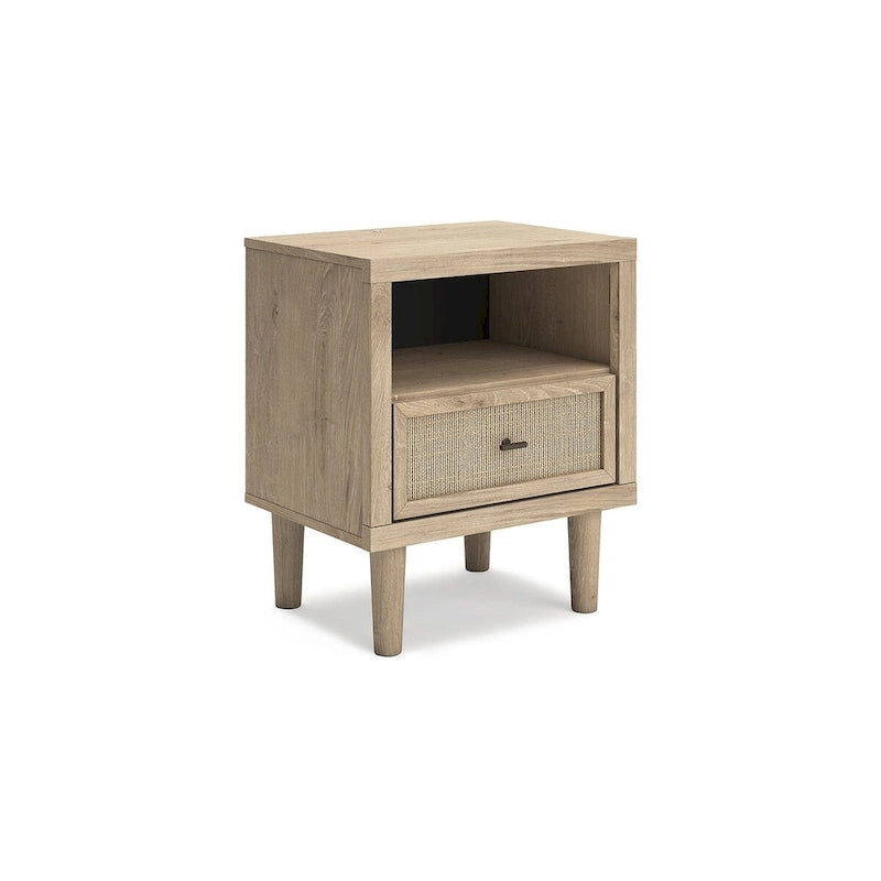 Tête de lit en panneau marron avec deux tables de chevet